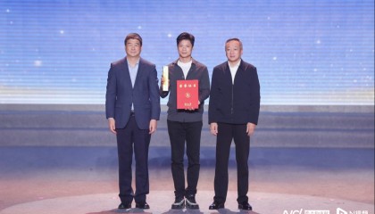 世界杯官方观看入口-苏炳添退役感言：坚信失败是最好的考验，它会促进我们成长